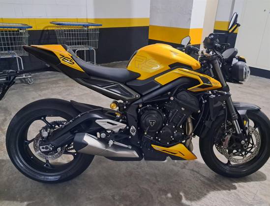 TRIUMPH STREET TRIPLE 765 RS 